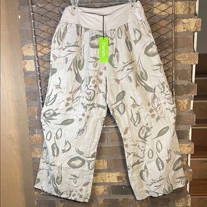 Cherishh Made in Italy Leaf Patterned Green and Tan Cream Linen Pants L/XL